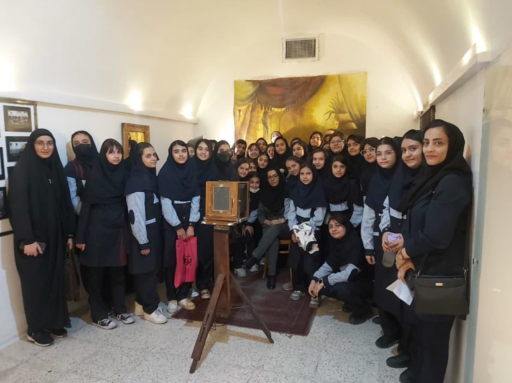 بازدید دانش آموزان مدرسه بوستان